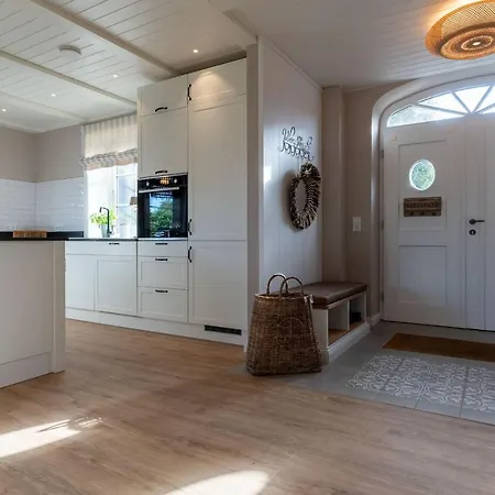 Reetdachhaus Gaia & Ganymed Reetdachhaus Gaia