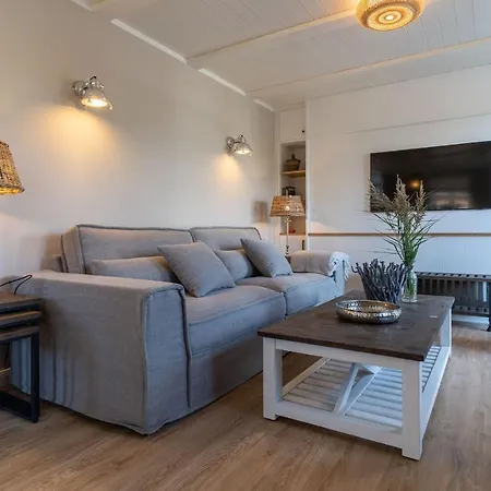 Reetdachhaus Gaia & Ganymed Reetdachhaus Gaia 度假居